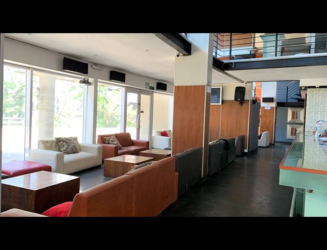 410M² BUSINESS FOR SALE IN POINT WATERFRONT